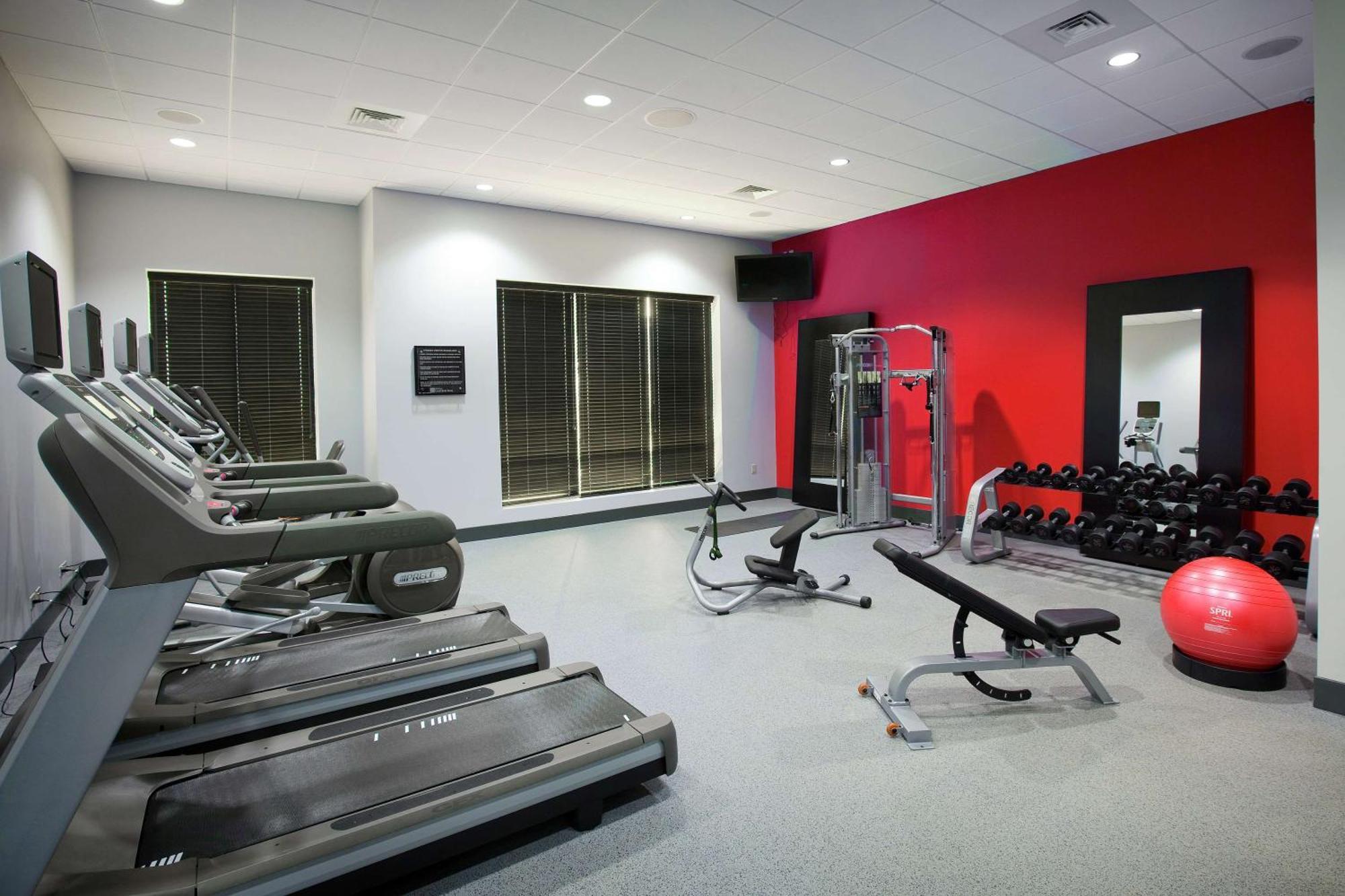 Hilton Garden Inn Raleigh Кэри Экстерьер фото