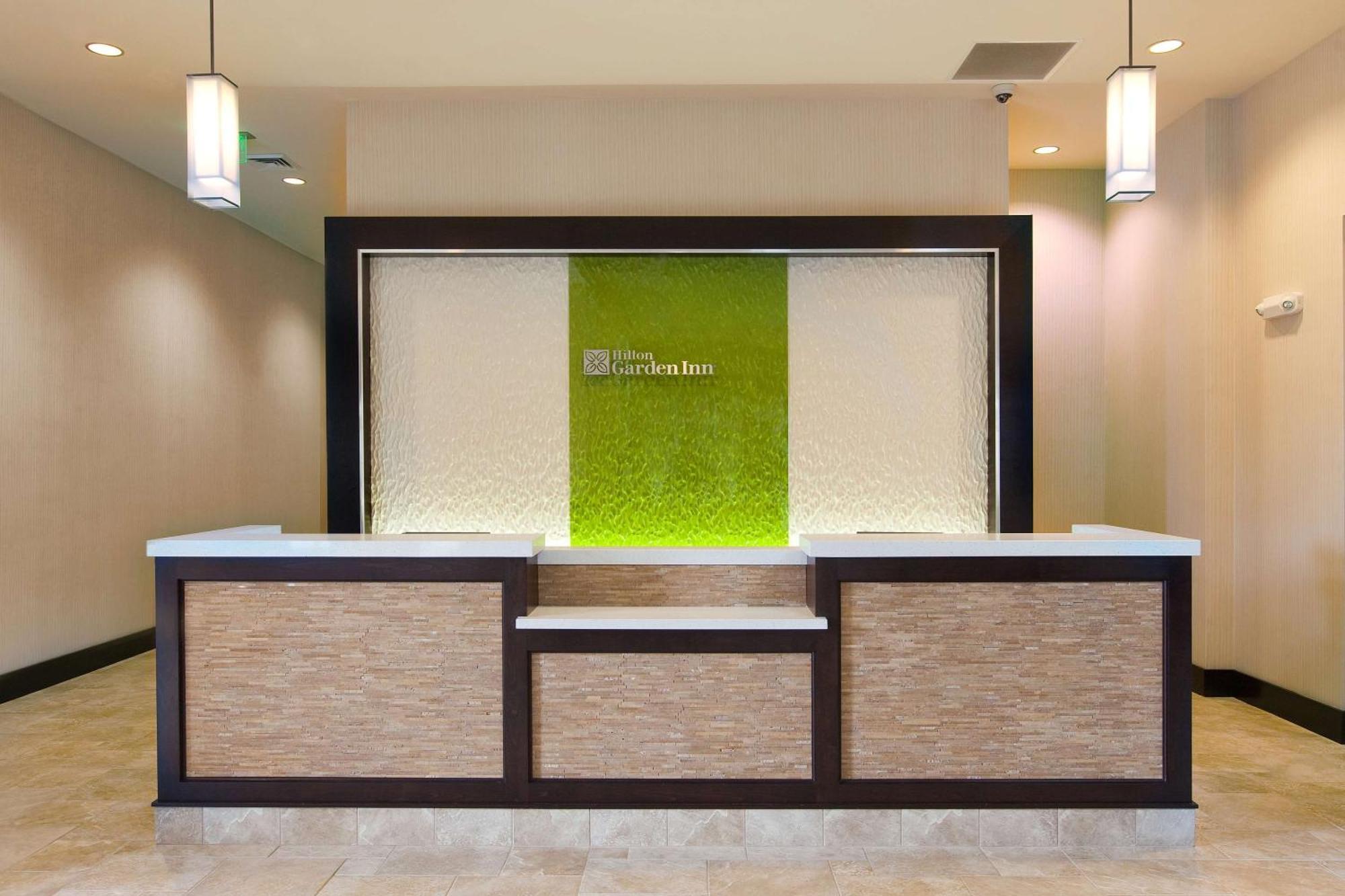 Hilton Garden Inn Raleigh Кэри Экстерьер фото
