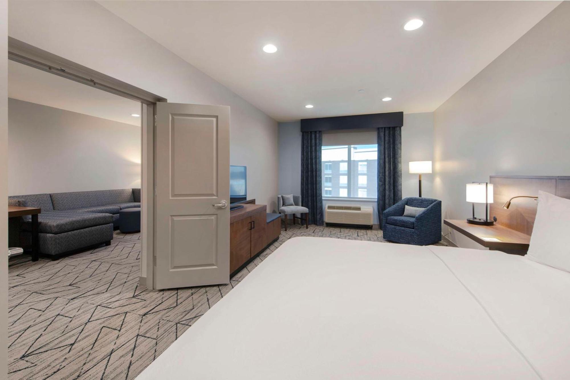 Hilton Garden Inn Raleigh Кэри Экстерьер фото