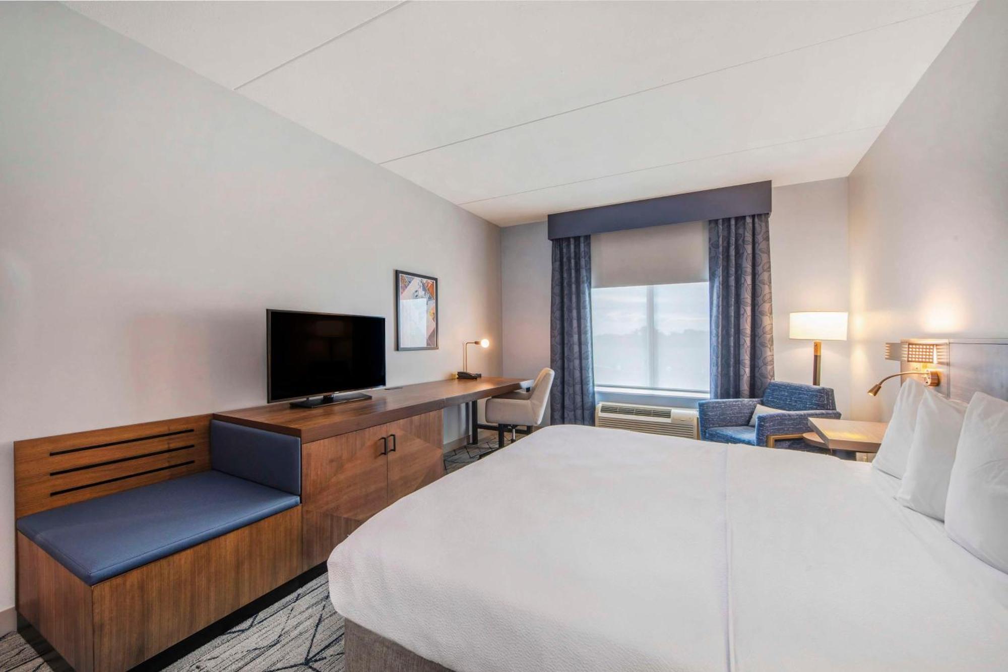 Hilton Garden Inn Raleigh Кэри Экстерьер фото