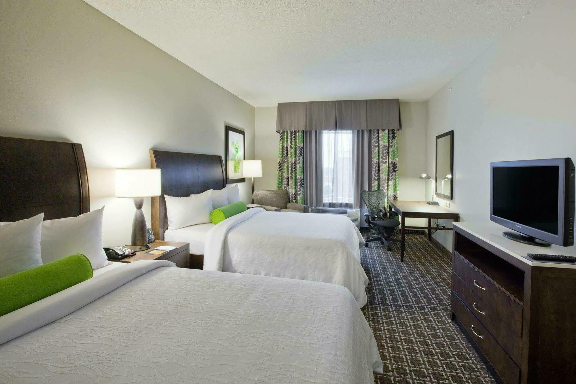 Hilton Garden Inn Raleigh Кэри Экстерьер фото